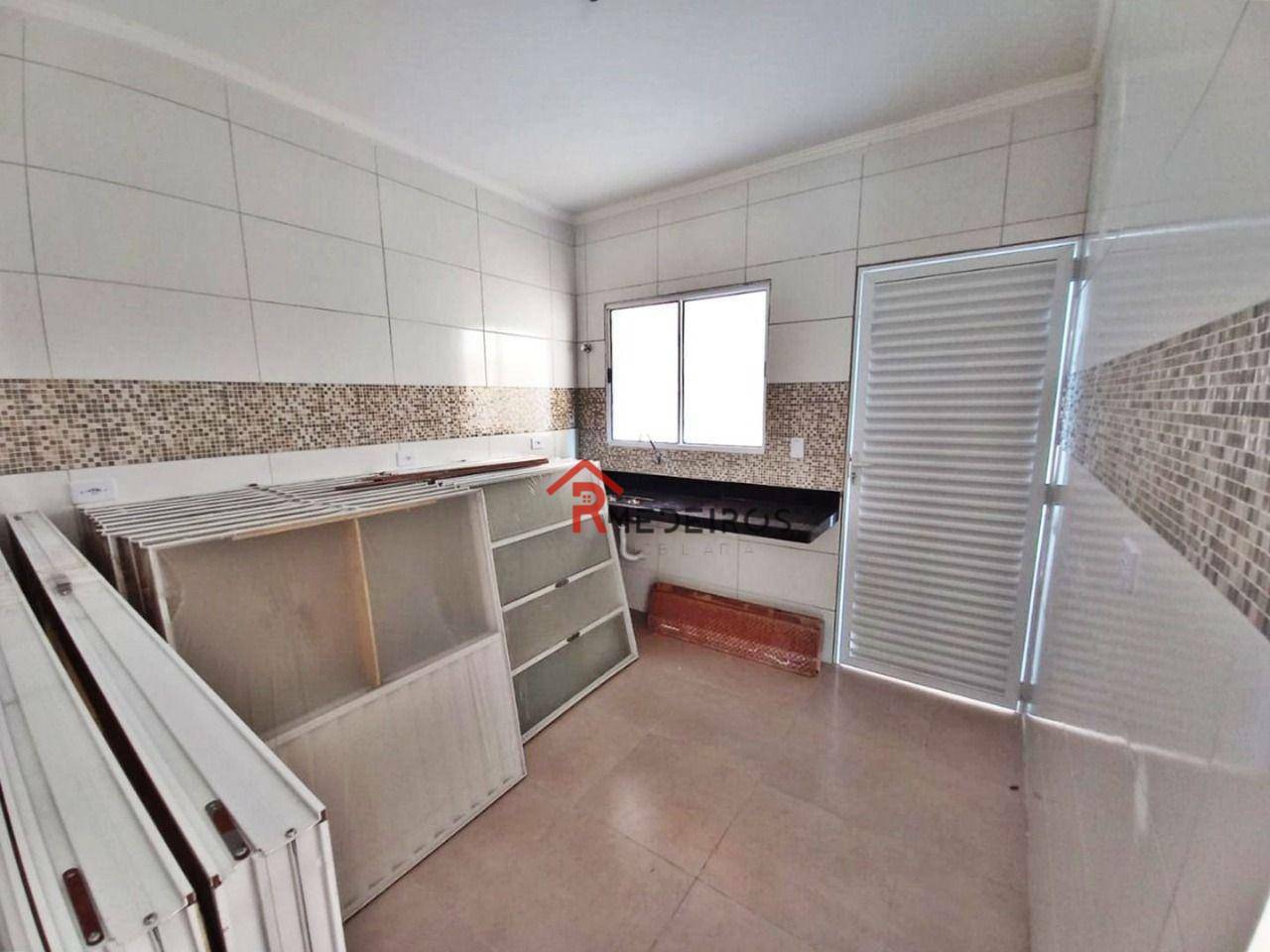 Casa à venda com 2 quartos, 50m² - Foto 5