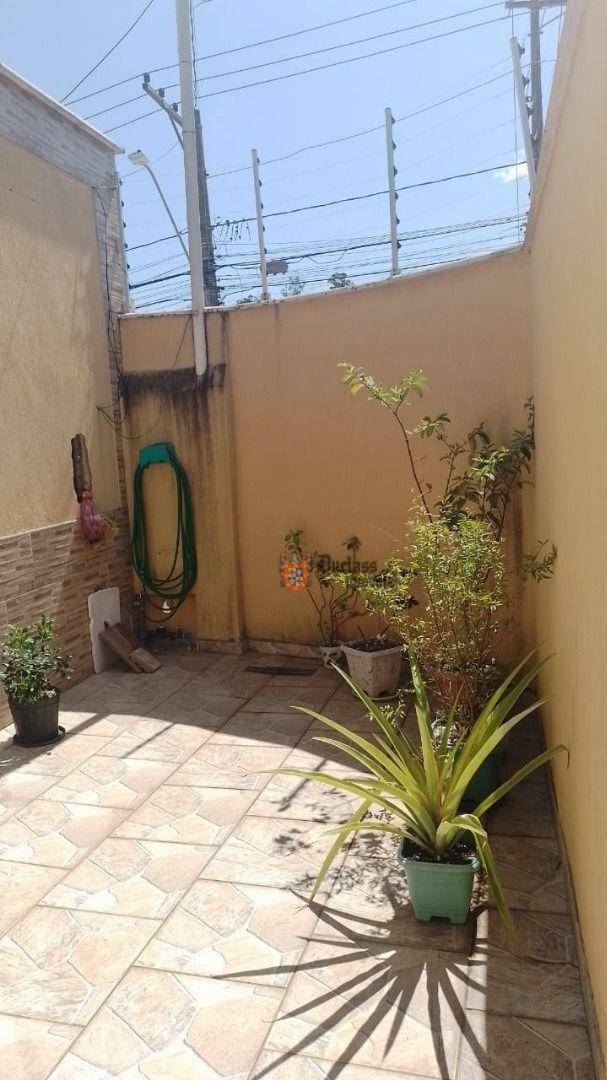 Casa à venda com 3 quartos, 172m² - Foto 3