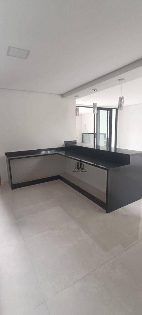 Sobrado à venda com 3 quartos, 224m² - Foto 2