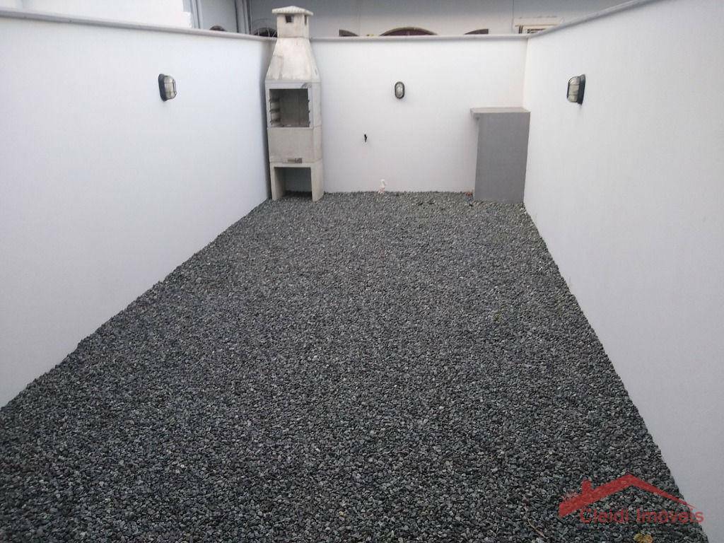 Casa para alugar com 2 quartos, 64m² - Foto 14