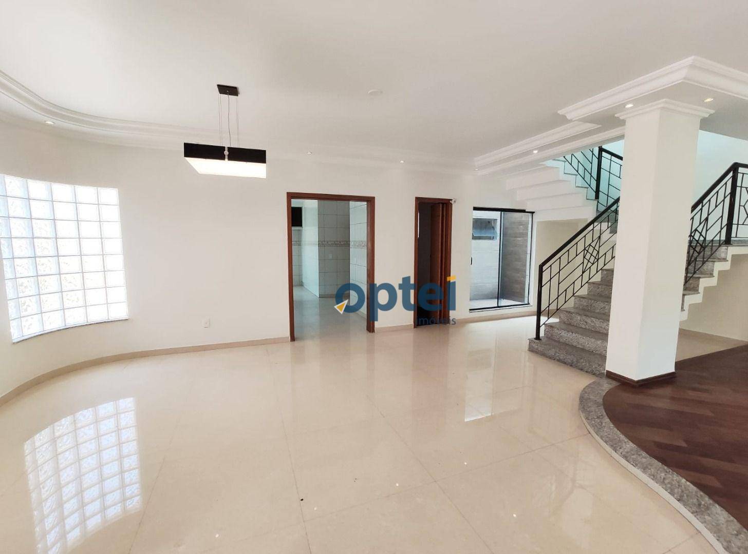 Sobrado à venda com 3 quartos, 320m² - Foto 2