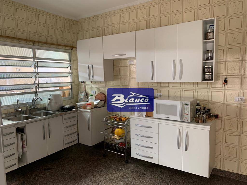 Sobrado à venda e aluguel com 5 quartos, 215m² - Foto 13