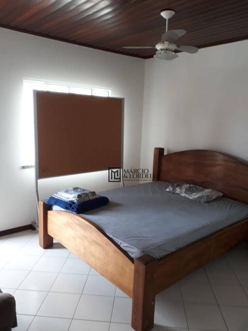 Casa à venda com 4 quartos, 180m² - Foto 13