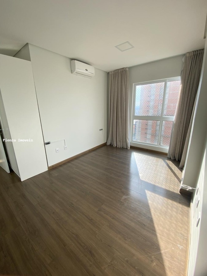 Apartamento à venda com 3 quartos, 150m² - Foto 24