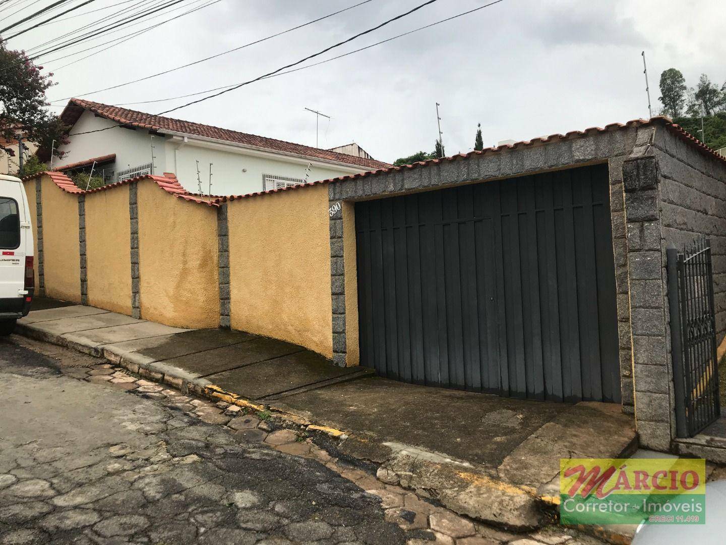 Casa à venda e aluguel com 3 quartos, 500m² - Foto 2