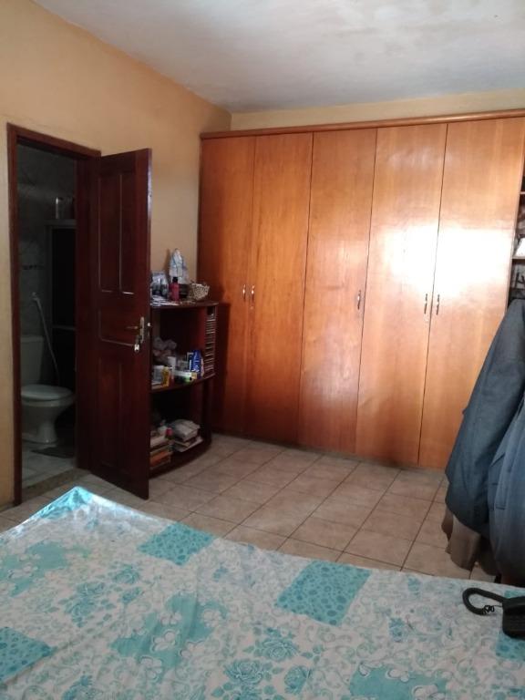 Casa à venda com 3 quartos, 210m² - Foto 18