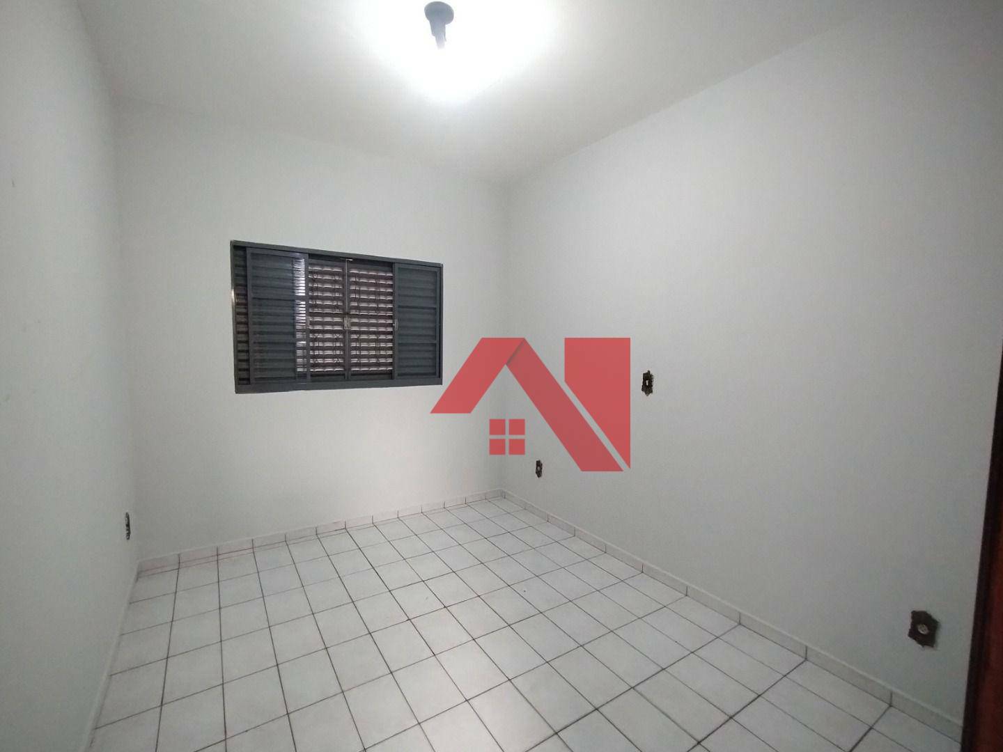 Apartamento para alugar com 3 quartos, 80m² - Foto 4