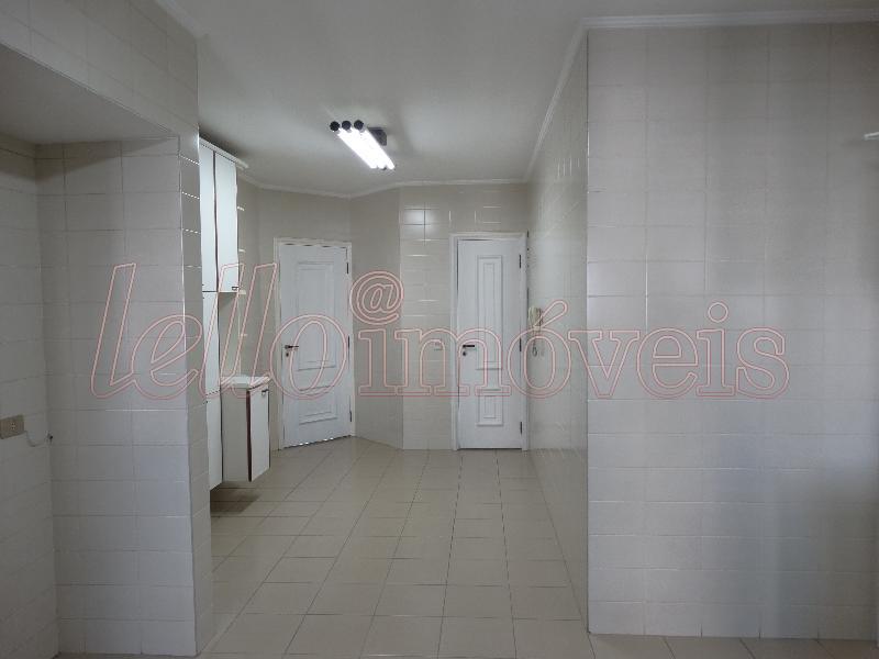 Apartamento para alugar com 4 quartos, 247m² - Foto 18