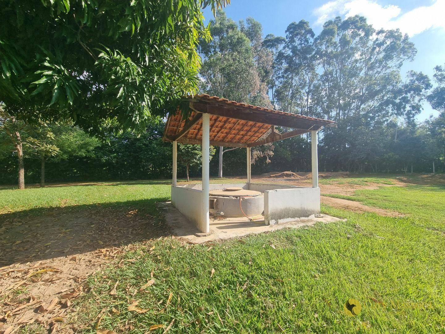 Chácara à venda com 2 quartos, 180m² - Foto 21