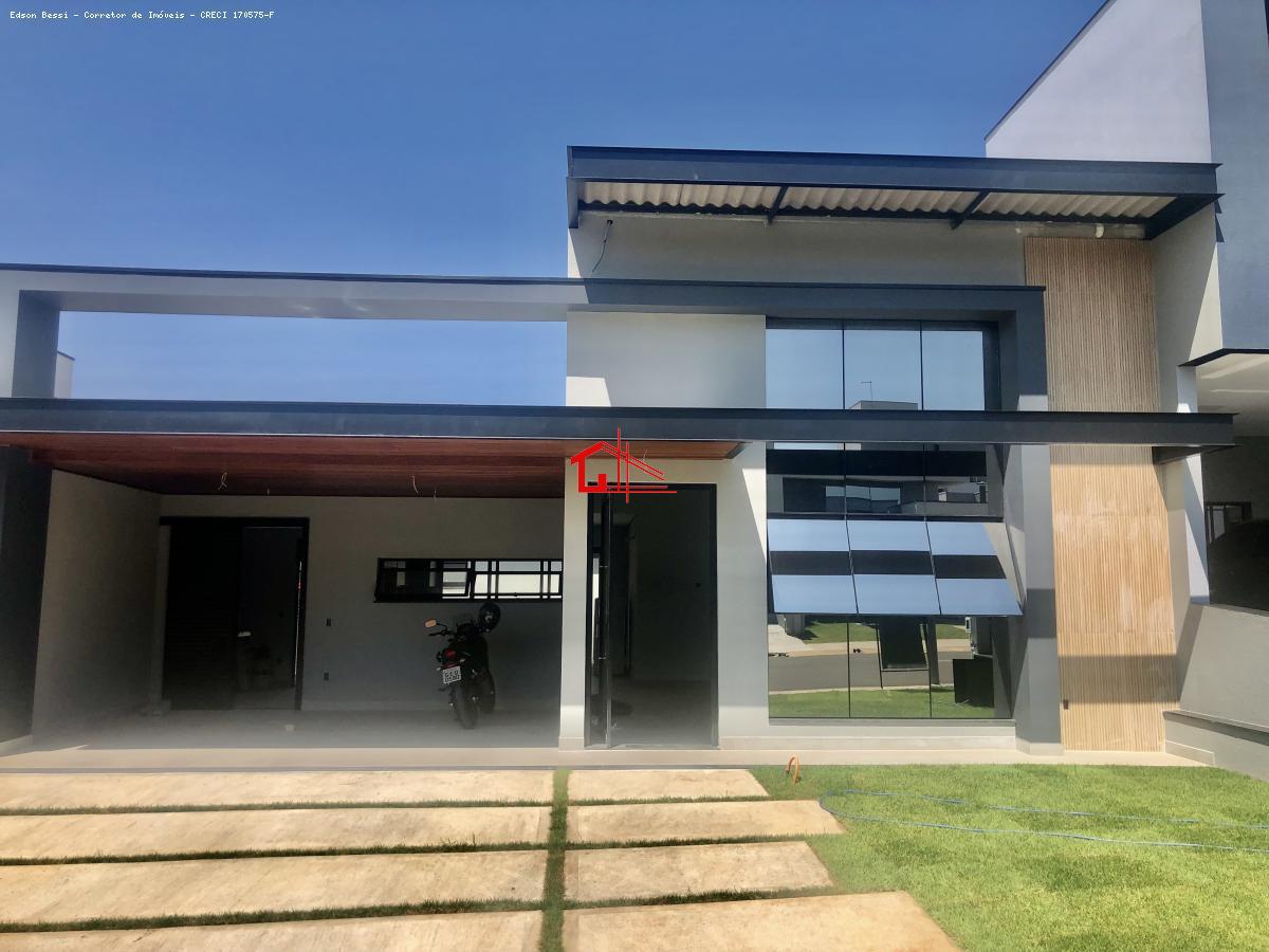 Casa de Condomínio à venda com 3 quartos, 190m² - Foto 4