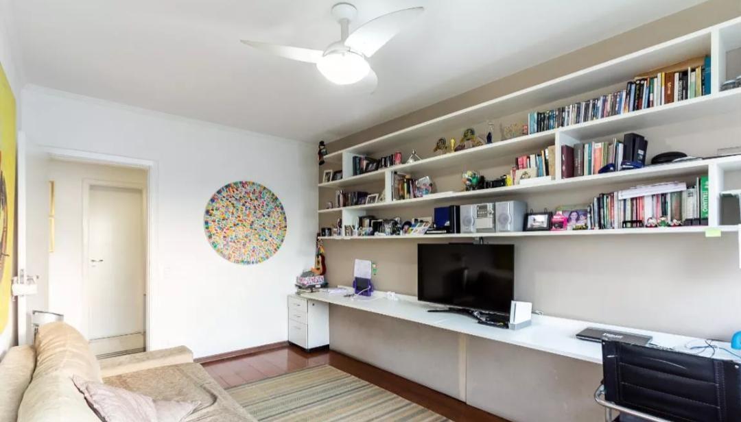 Apartamento à venda com 4 quartos, 240m² - Foto 42