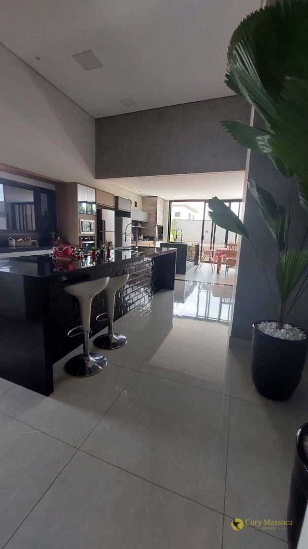 Casa de Condomínio à venda com 3 quartos, 267m² - Foto 31