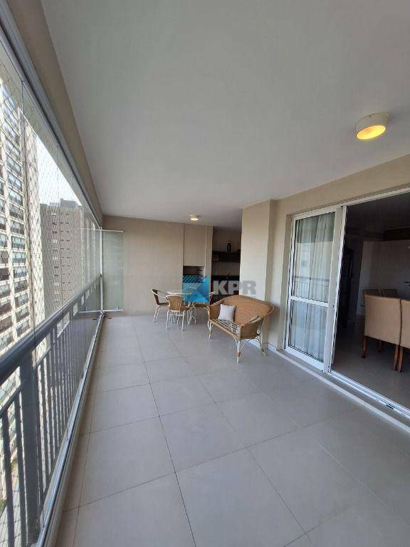 Apartamento à venda com 3 quartos, 194m² - Foto 18