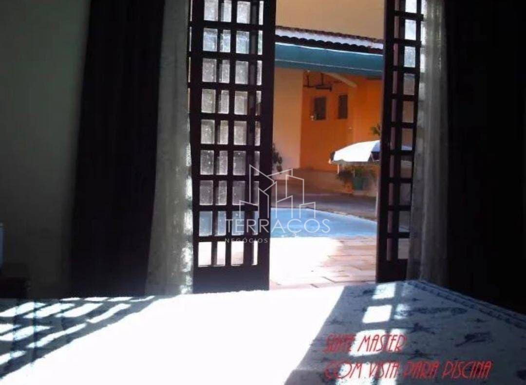 Chácara à venda com 4 quartos, 300m² - Foto 10