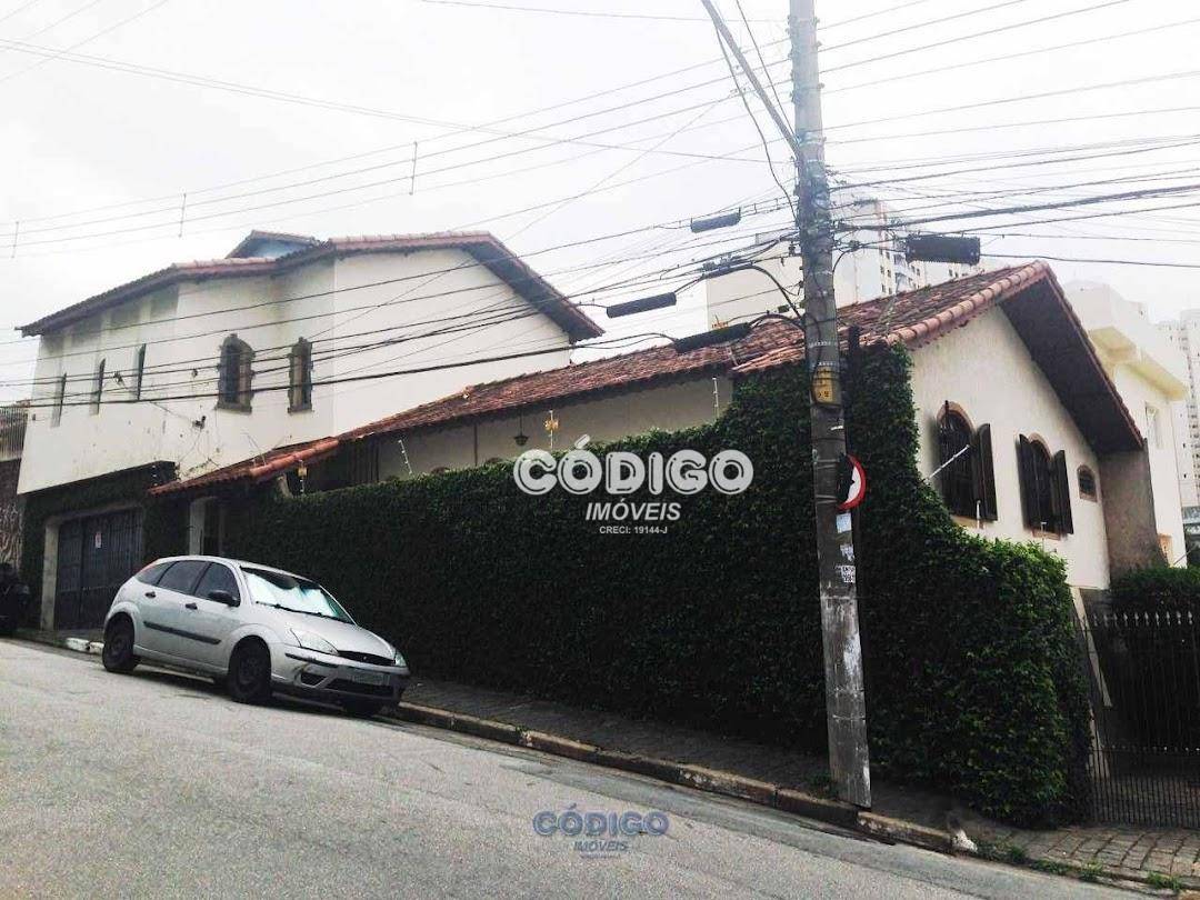 Sobrado à venda com 3 quartos, 305m² - Foto 1