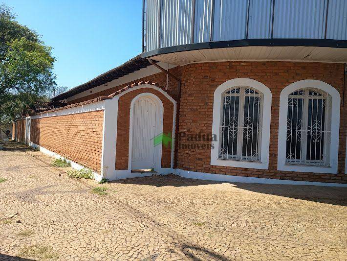 Casa, 4 quartos, 250 m² - Foto 1