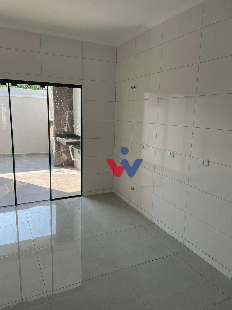 Casa à venda com 3 quartos, 81m² - Foto 8