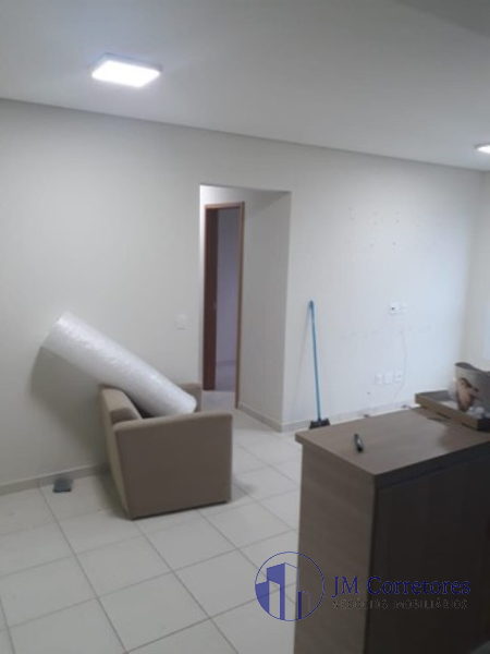 Apartamento à venda com 3 quartos, 66m² - Foto 2