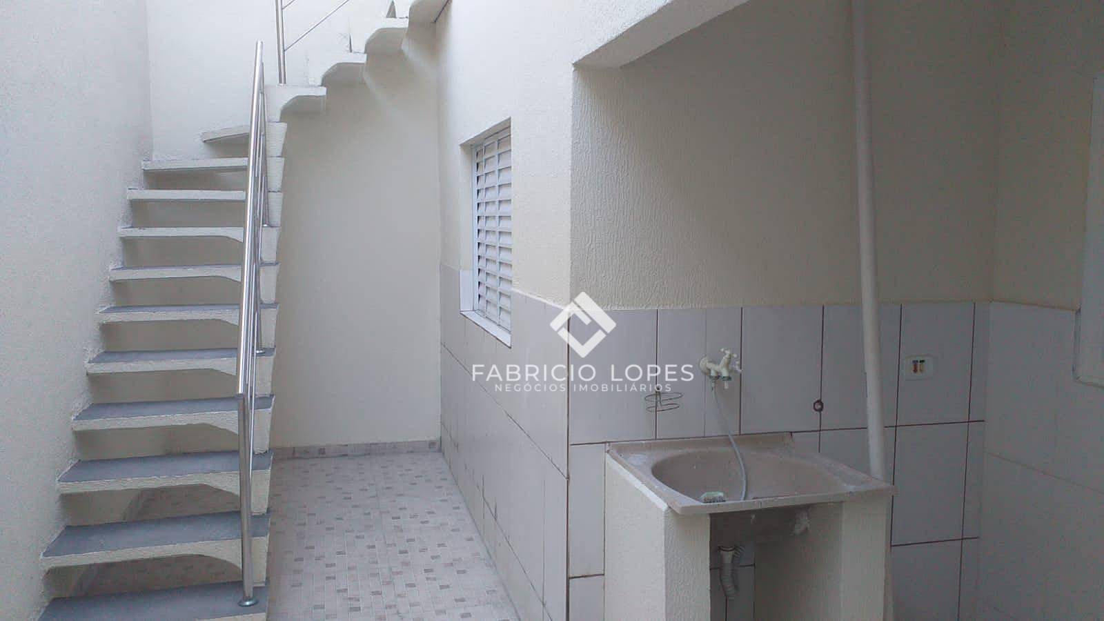 Casa à venda com 3 quartos, 190m² - Foto 3