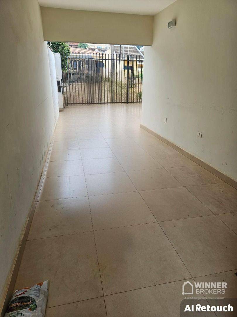 Casa à venda com 3 quartos, 222m² - Foto 3