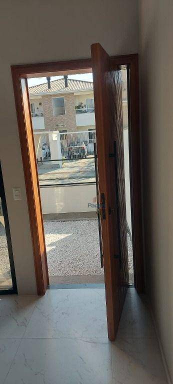 Casa à venda com 3 quartos, 70m² - Foto 13