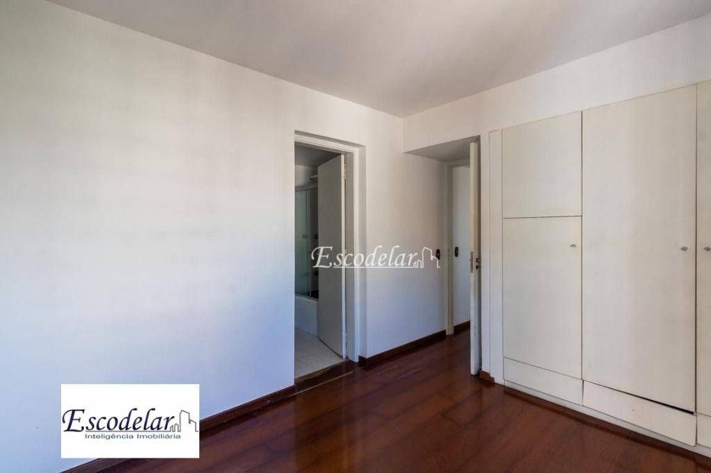 Apartamento à venda com 3 quartos, 135m² - Foto 9