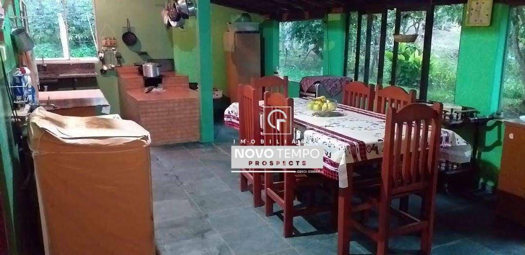 Sítio à venda com 5 quartos, 400m² - Foto 17