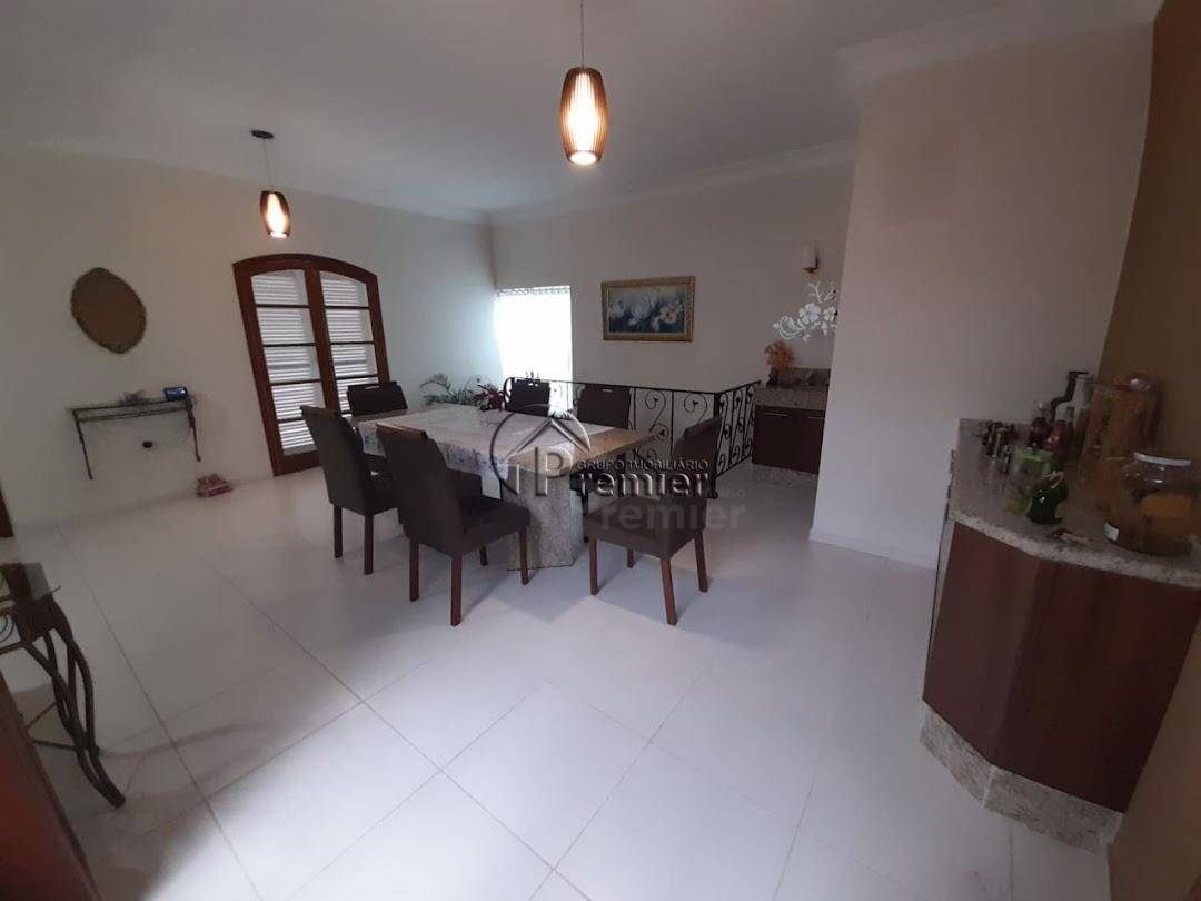 Casa à venda com 3 quartos, 219m² - Foto 14