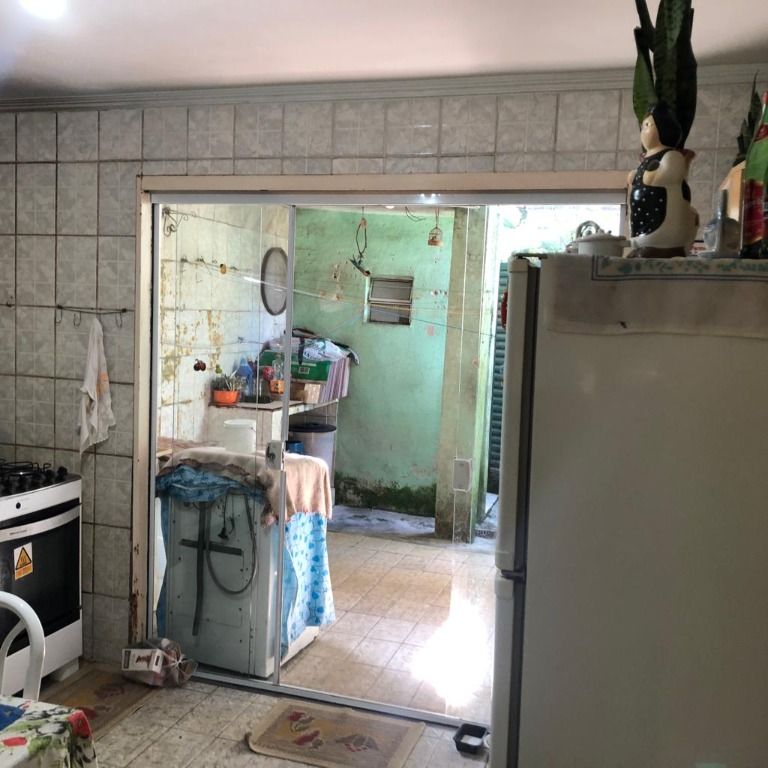 Sobrado à venda com 2 quartos, 75m² - Foto 4