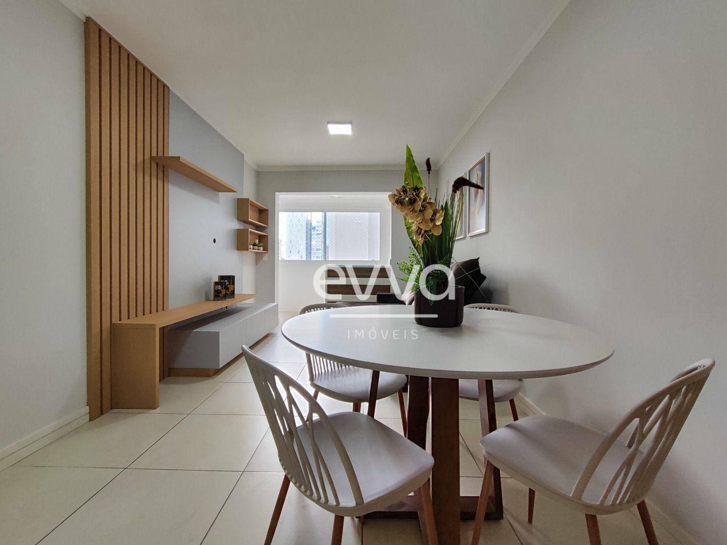 Apartamento à venda com 2 quartos, 82m² - Foto 4
