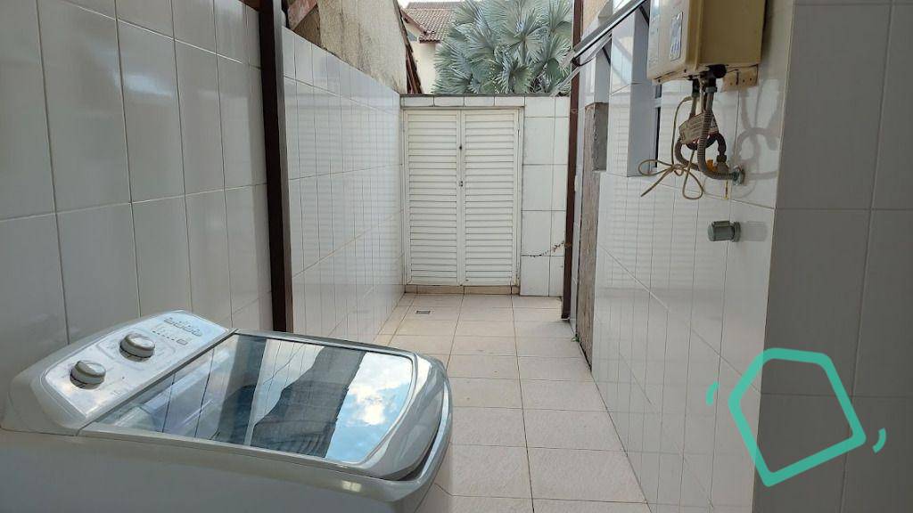 Casa de Condomínio à venda com 3 quartos, 200m² - Foto 18