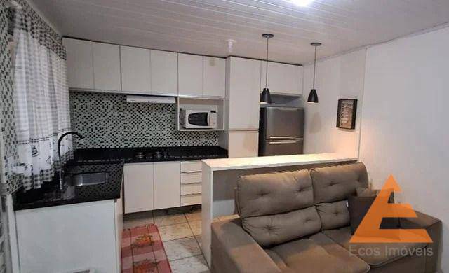 Casa à venda com 1 quarto, 30m² - Foto 2