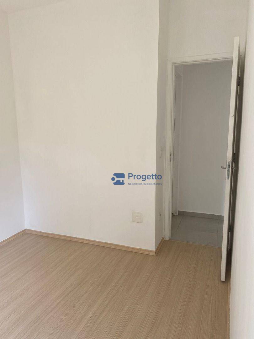 Apartamento à venda com 2 quartos, 44m² - Foto 2