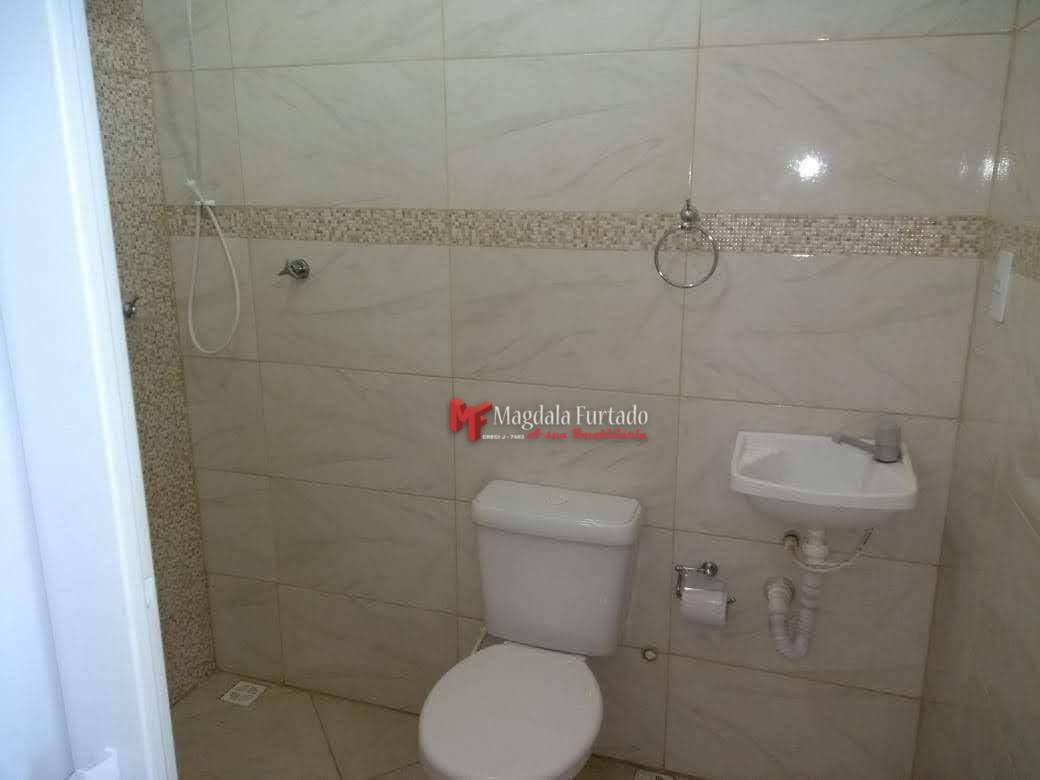 Casa à venda com 2 quartos, 60m² - Foto 6