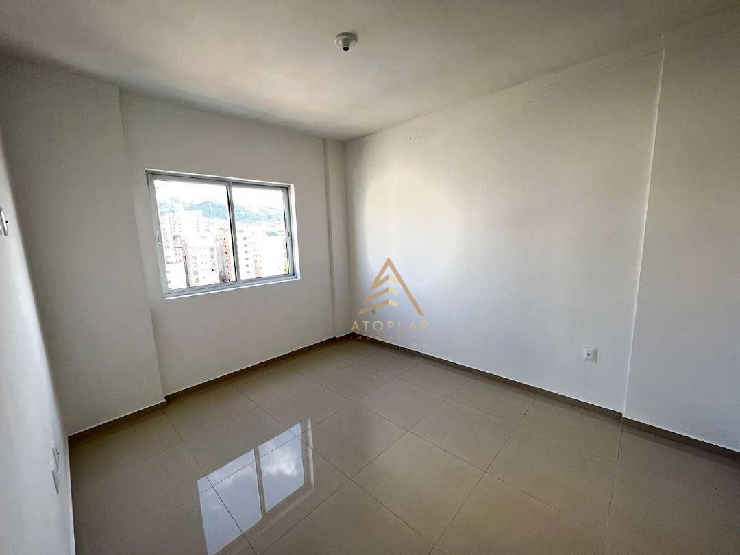 Apartamento para alugar com 3 quartos, 70m² - Foto 4