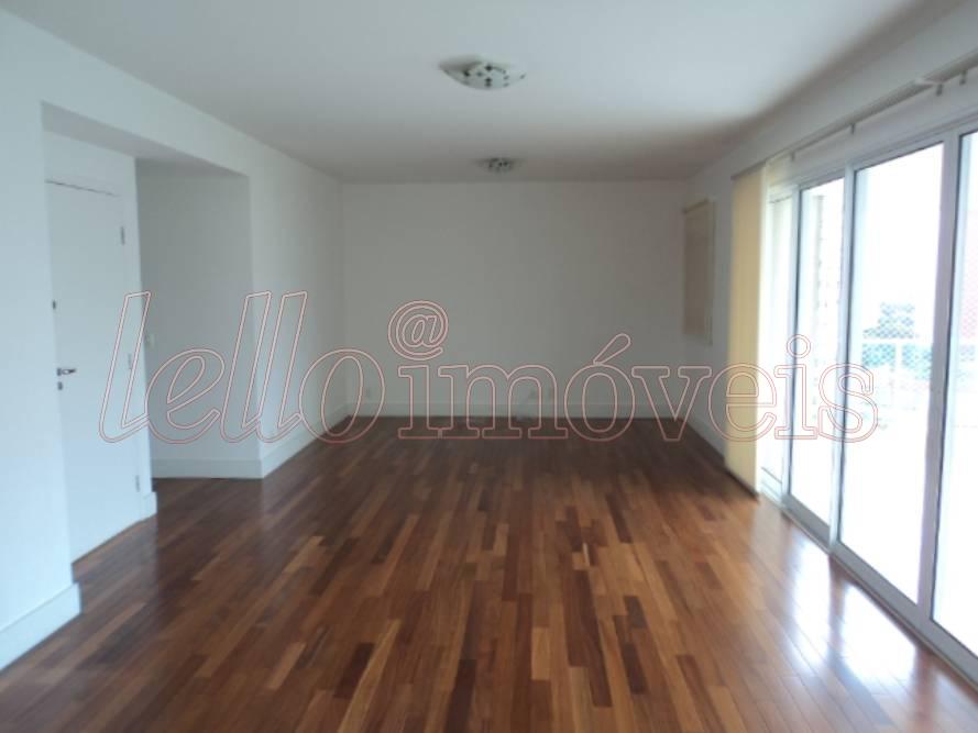 Apartamento para alugar com 3 quartos, 200m² - Foto 3