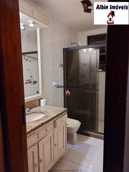 Casa à venda com 4 quartos, 300m² - Foto 17