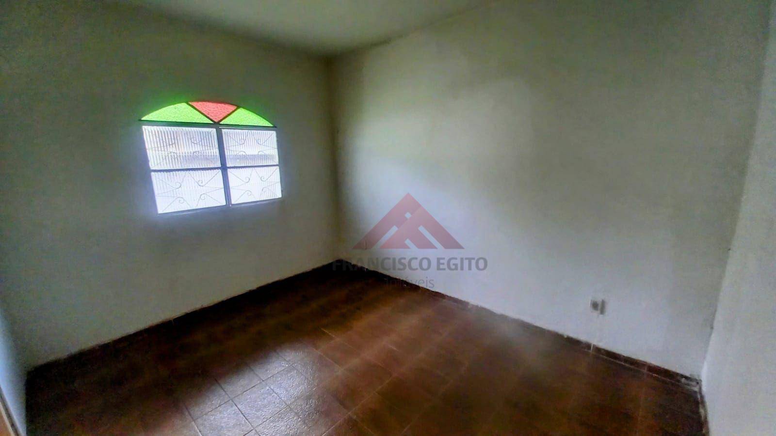 Casa à venda com 2 quartos, 306m² - Foto 8