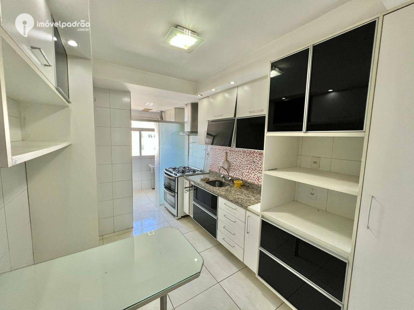 Apartamento à venda com 3 quartos, 97m² - Foto 5