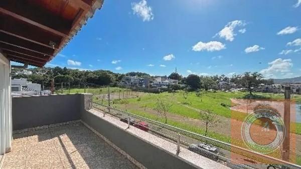 Casa à venda com 3 quartos, 244m² - Foto 25