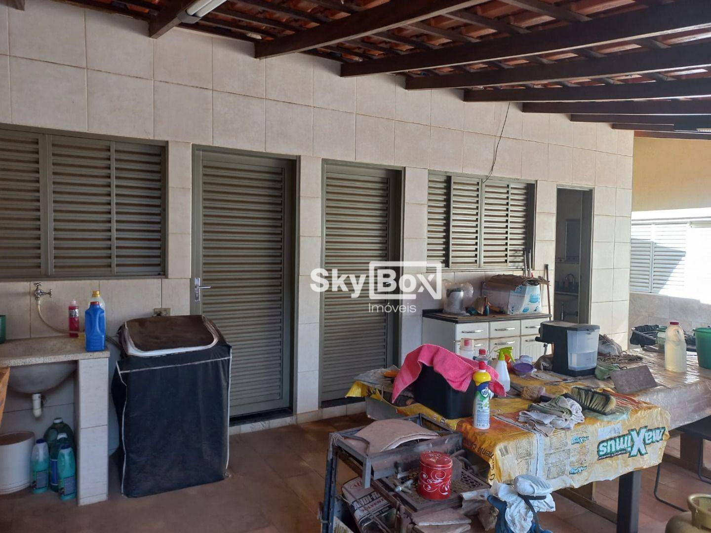 Casa à venda com 5 quartos, 233m² - Foto 12