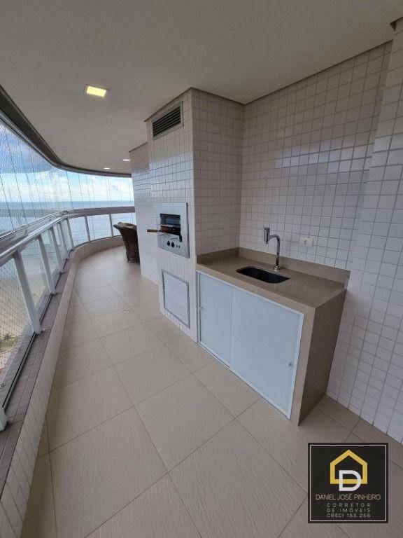 Apartamento à venda com 4 quartos, 213m² - Foto 2