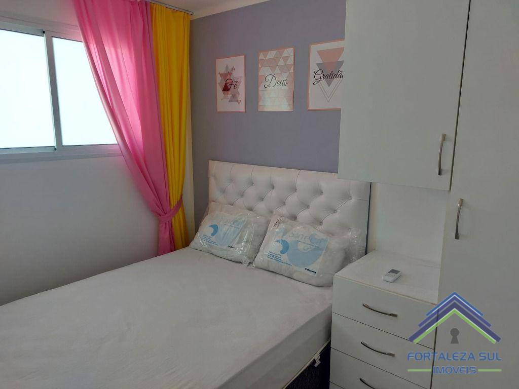 Apartamento à venda com 2 quartos, 69m² - Foto 14