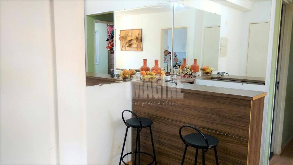 Apartamento à venda com 2 quartos, 42m² - Foto 4