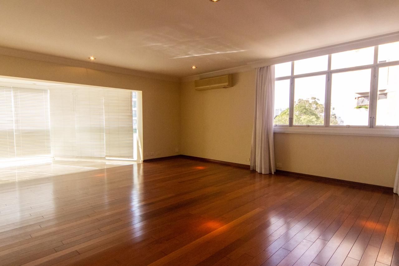 Apartamento à venda com 4 quartos, 300m² - Foto 1