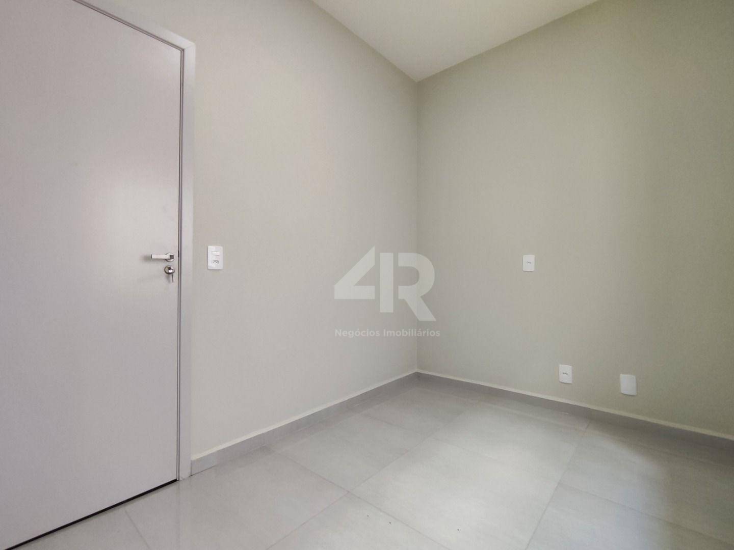 Casa à venda com 3 quartos, 75m² - Foto 9