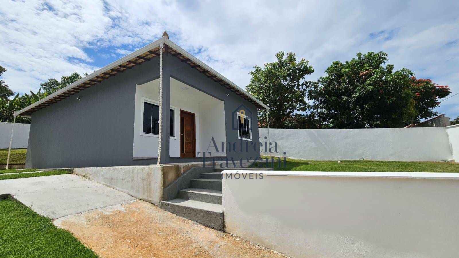 Casa à venda com 3 quartos, 98m² - Foto 2