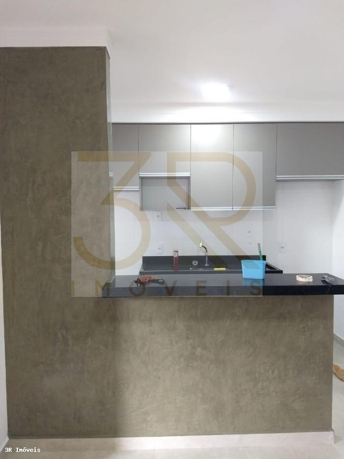 Apartamento à venda com 2 quartos, 80m² - Foto 4