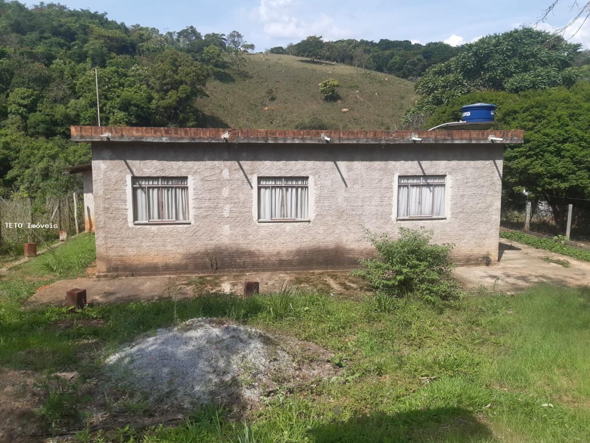 Fazenda à venda com 2 quartos, 4m² - Foto 1