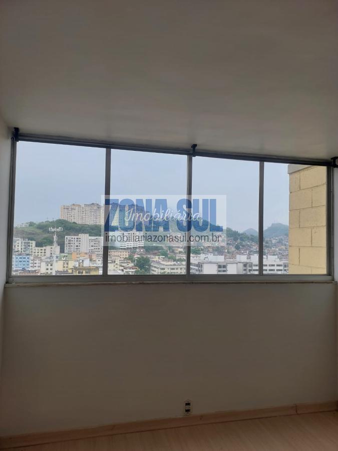 Apartamento à venda com 2 quartos, 75m² - Foto 7